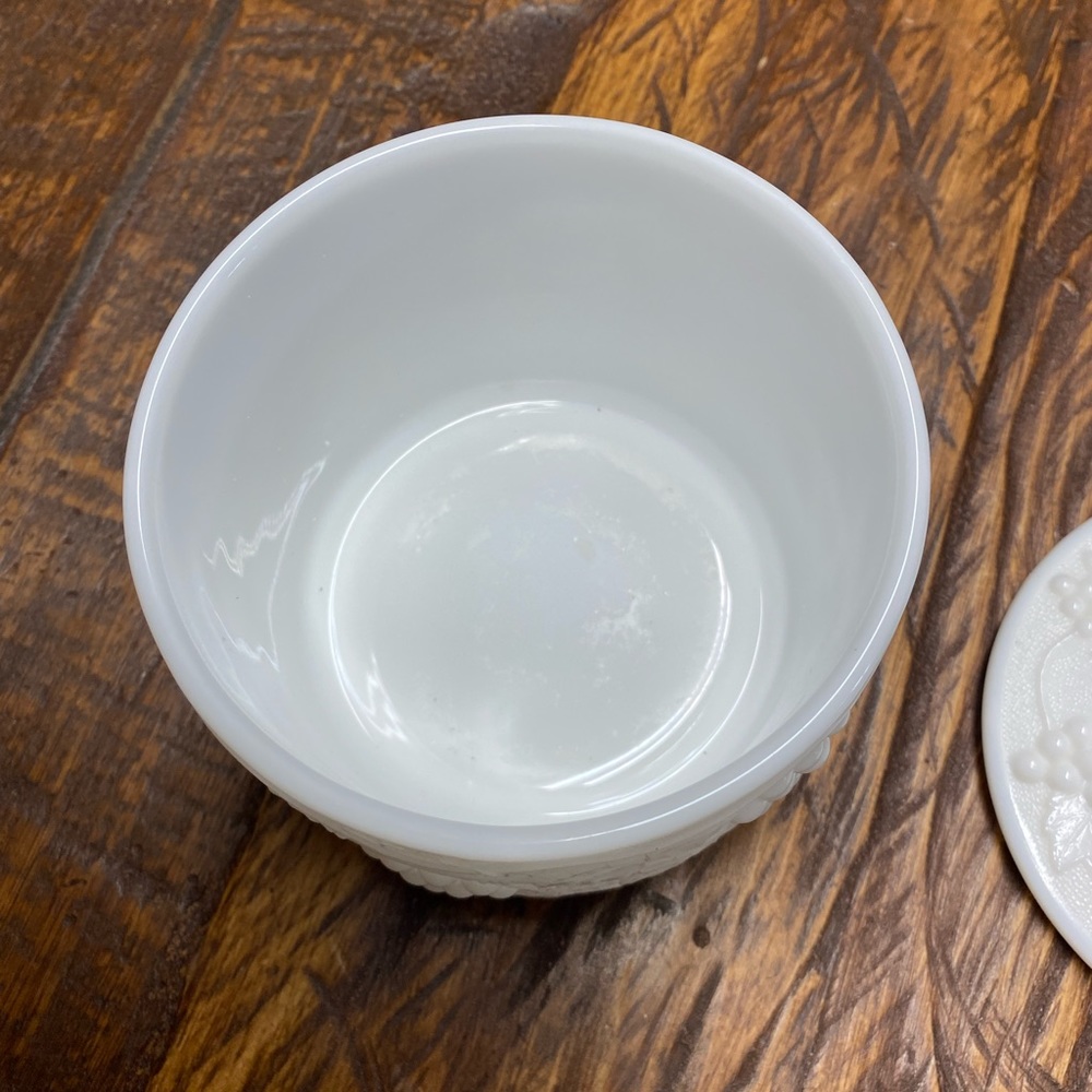 Milk Glass Collection Imperial 1950’s Covered Compote White Dish - Picture 6 of 10
